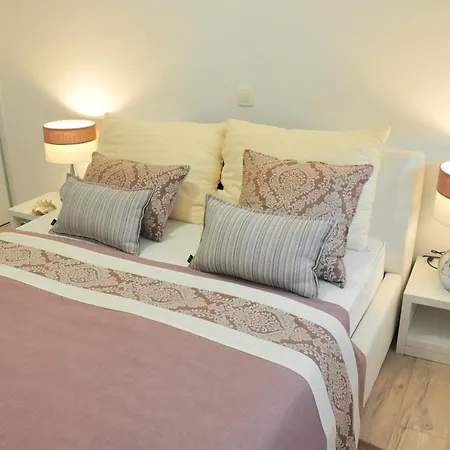 Olive 3 Privlaka (Zadar)
